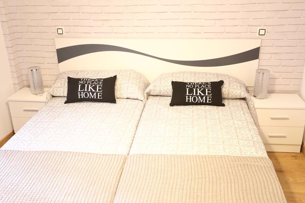 Apartamentos Amaiur 2 Estella Kültér fotó